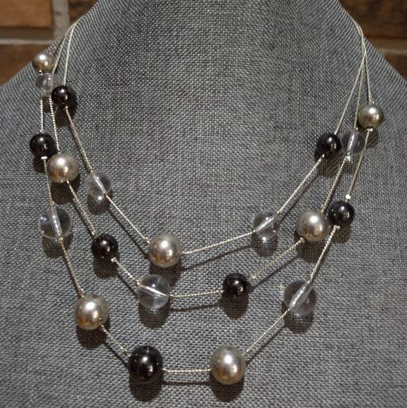 Layered faux Pearl silver black clear chain necklace - Picture 8 of 15